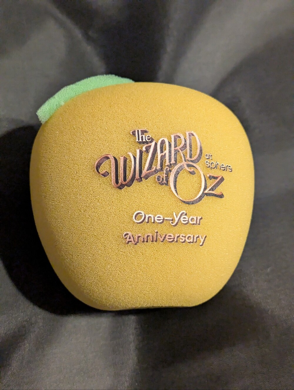 Rare Wizard of Oz Sphere One-Year Anniversary Golden Apple